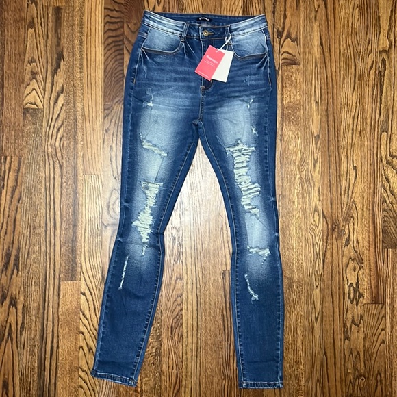 ✅NWT Flamingo High Rise Stretch Skinny Jeans - Picture 1 of 4